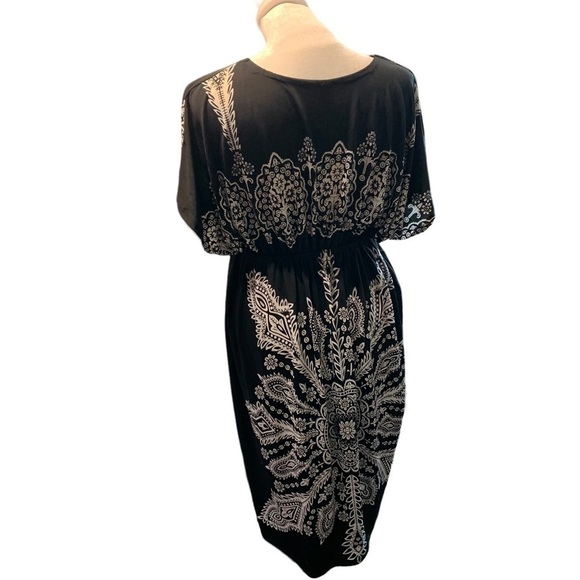 Comfy versatile dress black and white dress women's size medium - Picture 3 of 5